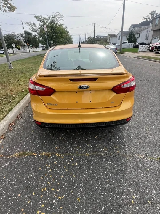2012 Ford Focus 3rd Gen - Image 3 of 11