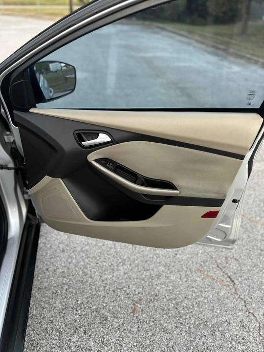 2012 Ford Focus 3rd Gen - Image 2 of 17