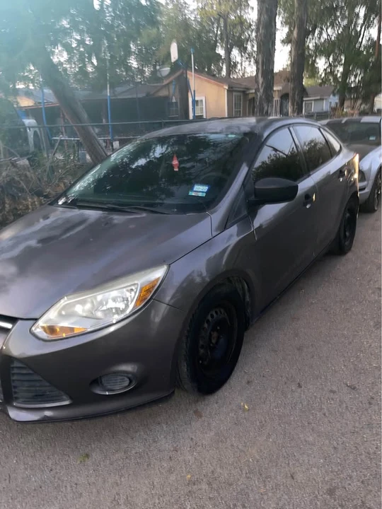 2012 Ford Focus 3rd Gen - Image 2 of 5
