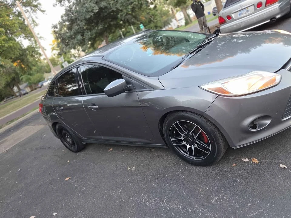 2012 Ford Focus 3rd Gen - Image 2 of 7