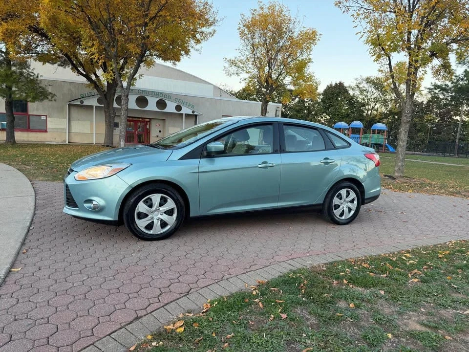 2012 Ford Focus 3rd Gen - Image 2 of 13