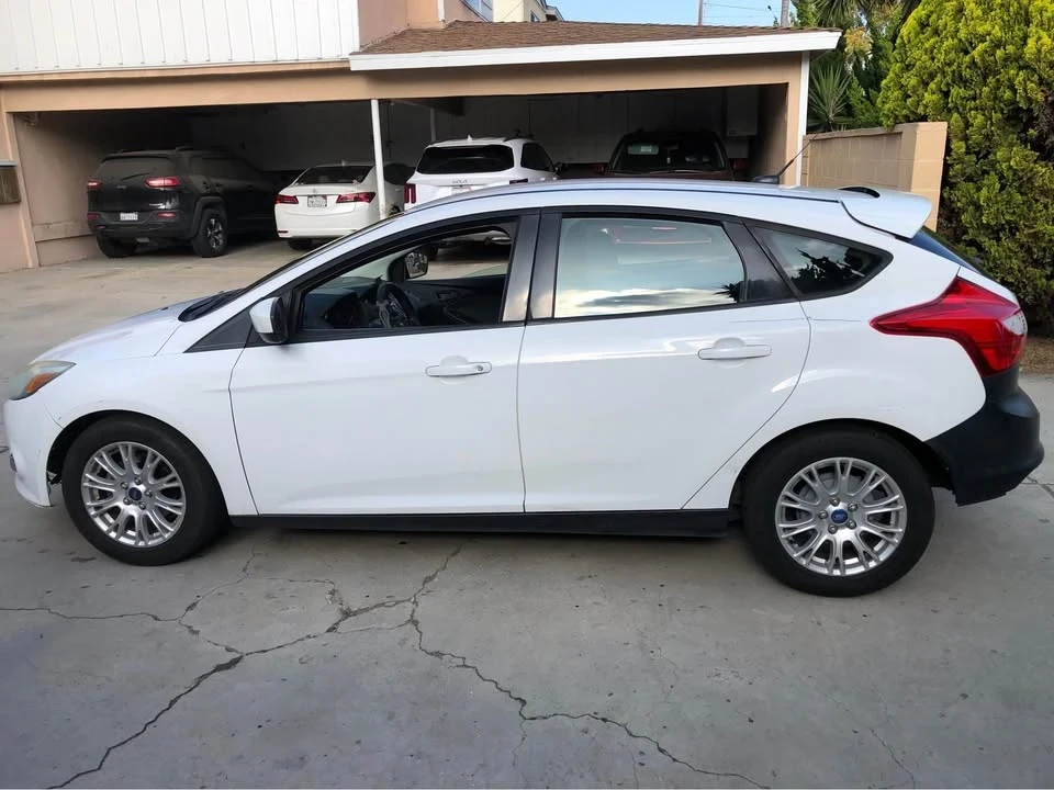 2012 Ford Focus 3rd Gen - Image 2 of 10