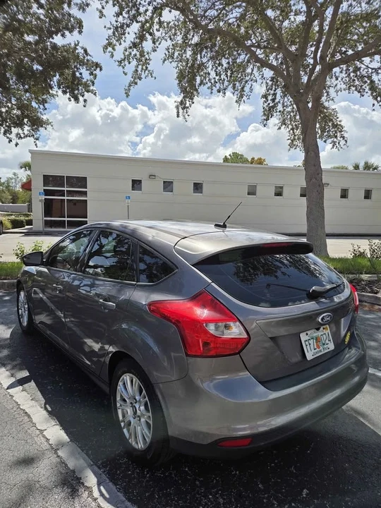 2012 Ford Focus 3rd Gen - Image 3 of 10