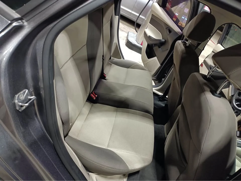 2012 Ford Focus 3rd Gen - Image 2 of 8