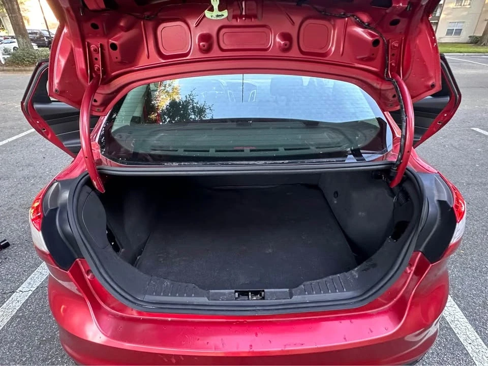 2012 Ford Focus 3rd Gen - Image 9 of 19