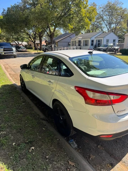 2012 Ford Focus 3rd Gen - Image 8 of 9