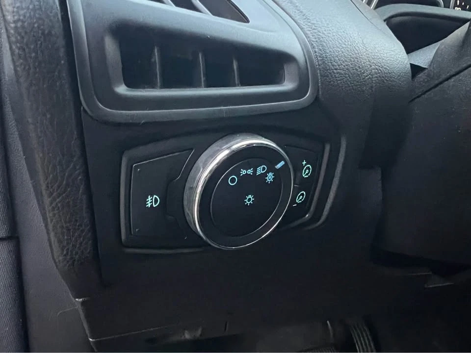2012 Ford Focus 3rd Gen - Image 9 of 15