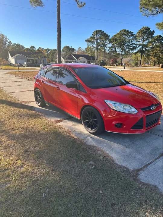 2012 Ford Focus 3rd Gen - Image 2 of 10