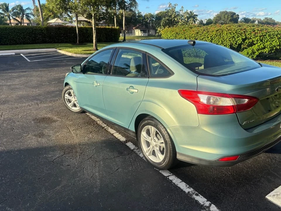 2012 Ford Focus 3rd Gen - Image 2 of 18
