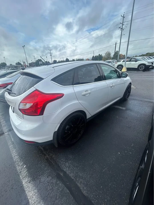 2012 Ford Focus 3rd Gen - Image 2 of 12