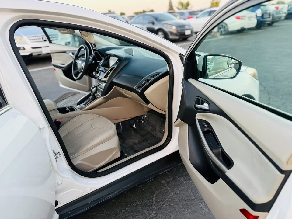 2012 Ford Focus 3rd Gen - Image 2 of 7