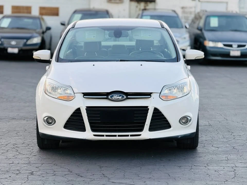 2012 Ford Focus 3rd Gen - Image 2 of 9