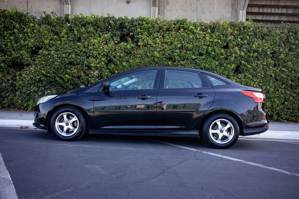 2012 Ford Focus 3rd Gen - Image 3 of 12