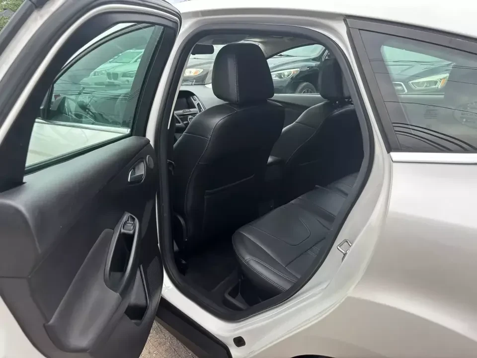 2012 Ford Focus 3rd Gen - Image 11 of 16