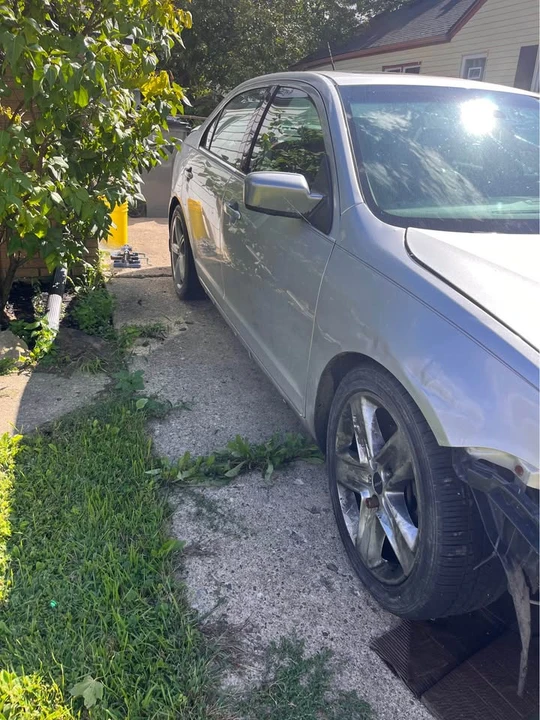 2012 Ford Fusion 1st Gen - Image 2 of 4