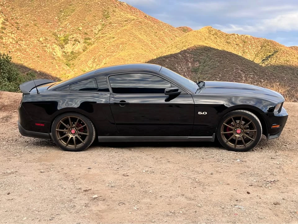 2012 Ford GT 2nd Gen - Image 2 of 3