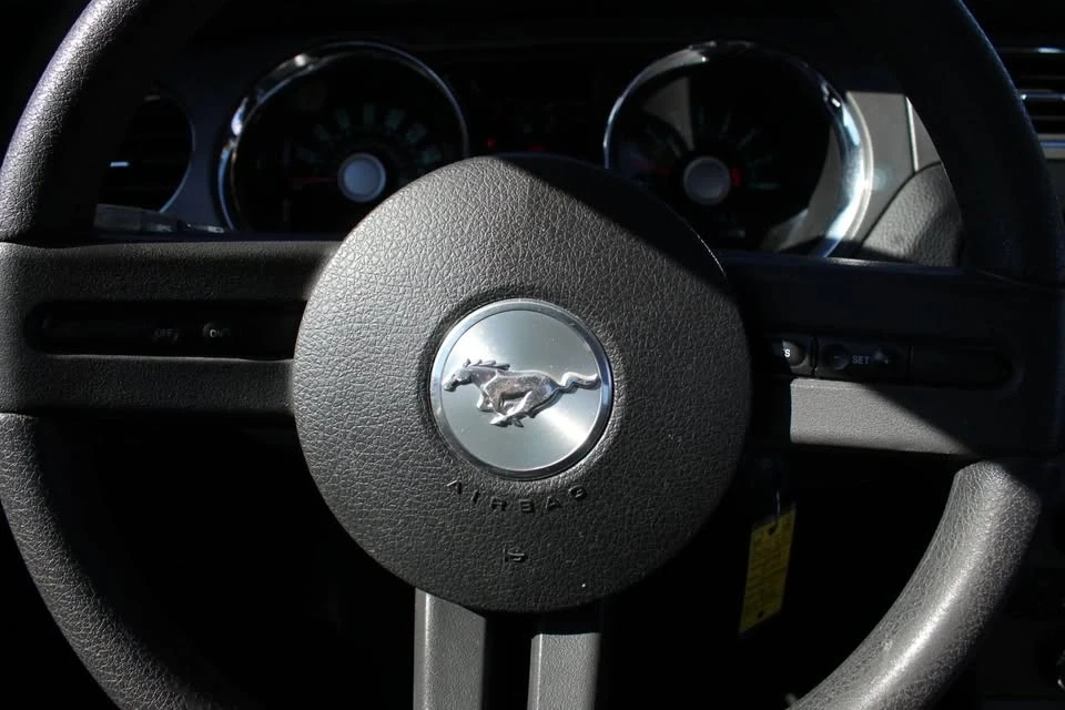 2012 Ford S197 Mustang - Image 10 of 20