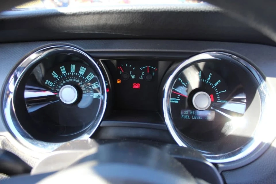 2012 Ford S197 Mustang - Image 12 of 20