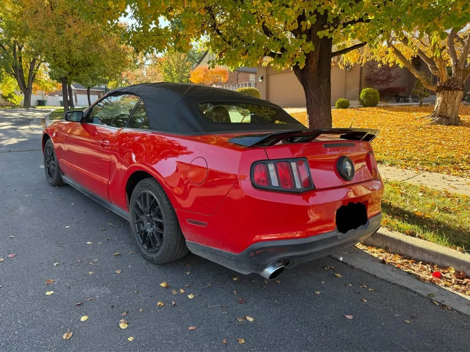 2012 Ford S197 Mustang - Image 2 of 7