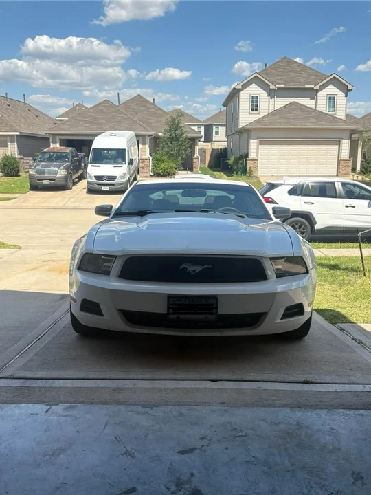 2012 Ford S197 Mustang - Image 2 of 5