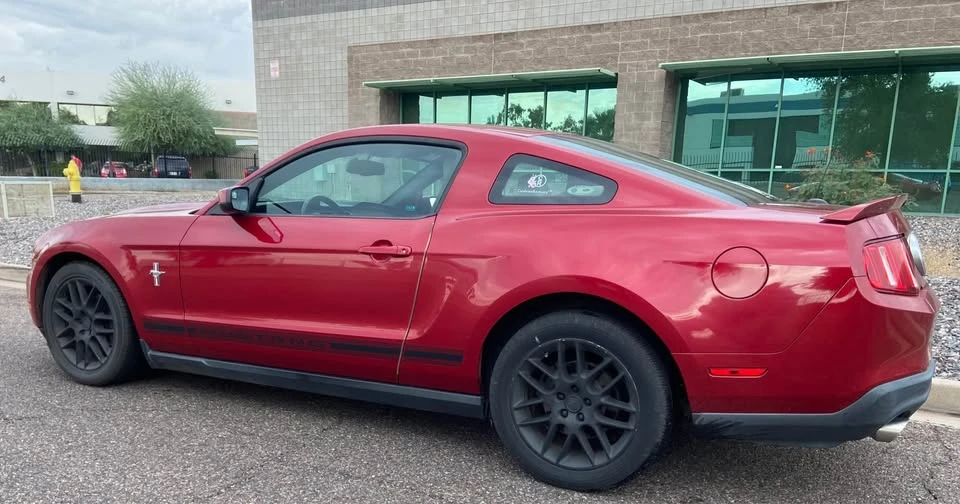2012 Ford S197 Mustang - Image 8 of 17