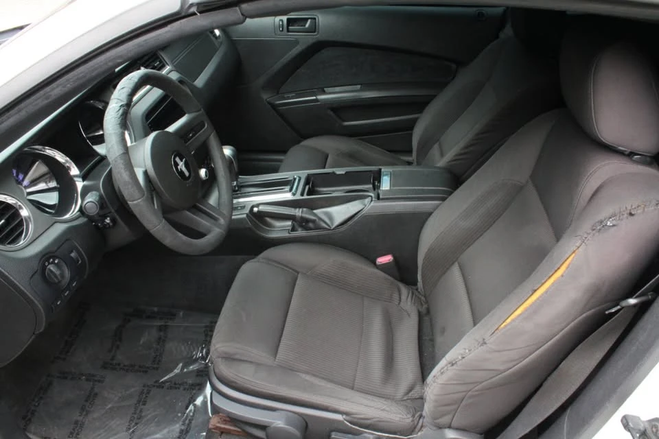 2012 Ford S197 Mustang - Image 8 of 13