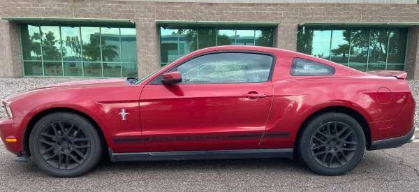 2012 Ford S197 Mustang - Image 2 of 16