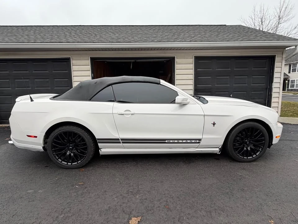 2012 Ford S197 Mustang - Image 3 of 11