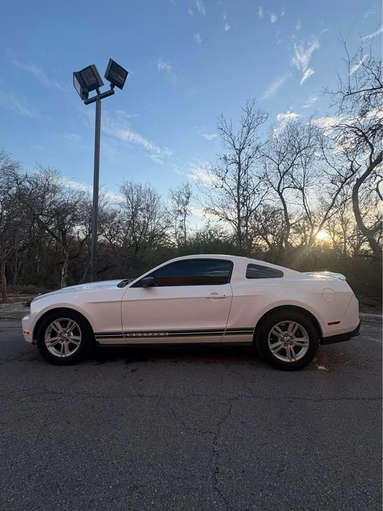 2012 Ford S197 Mustang - Image 4 of 5