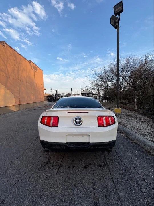 2012 Ford S197 Mustang - Image 3 of 5
