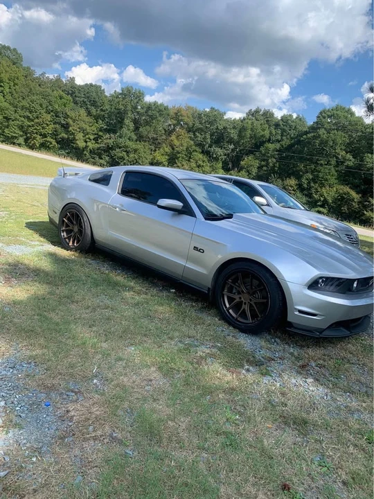 2012 Ford S197 Mustang - Image 2 of 4