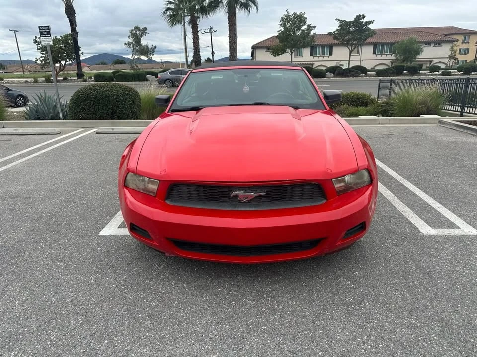 2012 Ford S197 Mustang - Image 2 of 10