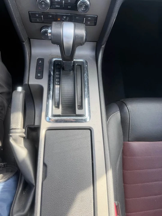 2012 Ford S197 Mustang - Image 11 of 16