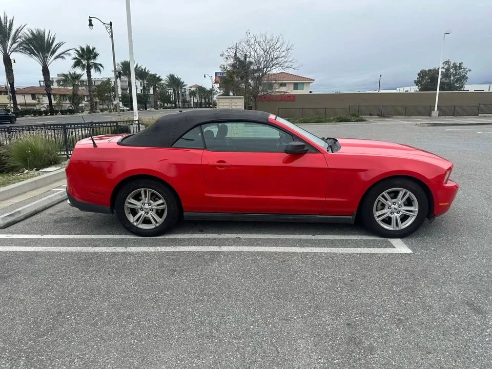 2012 Ford S197 Mustang - Image 4 of 10
