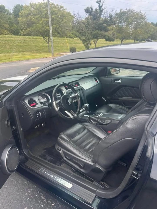 2012 Ford S197 Mustang - Image 3 of 8
