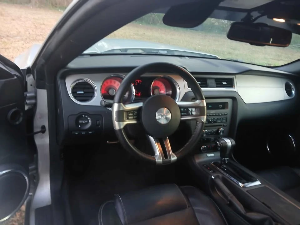 2012 Ford S197 Mustang - Image 13 of 19