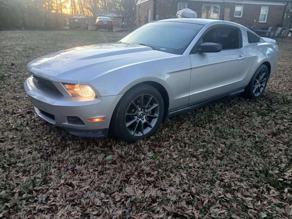 2012 Ford S197 Mustang - Image 14 of 19