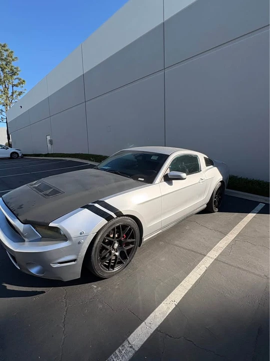 2012 Ford S197 Mustang - Image 2 of 10