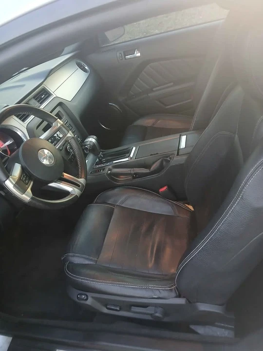 2012 Ford S197 Mustang - Image 18 of 19