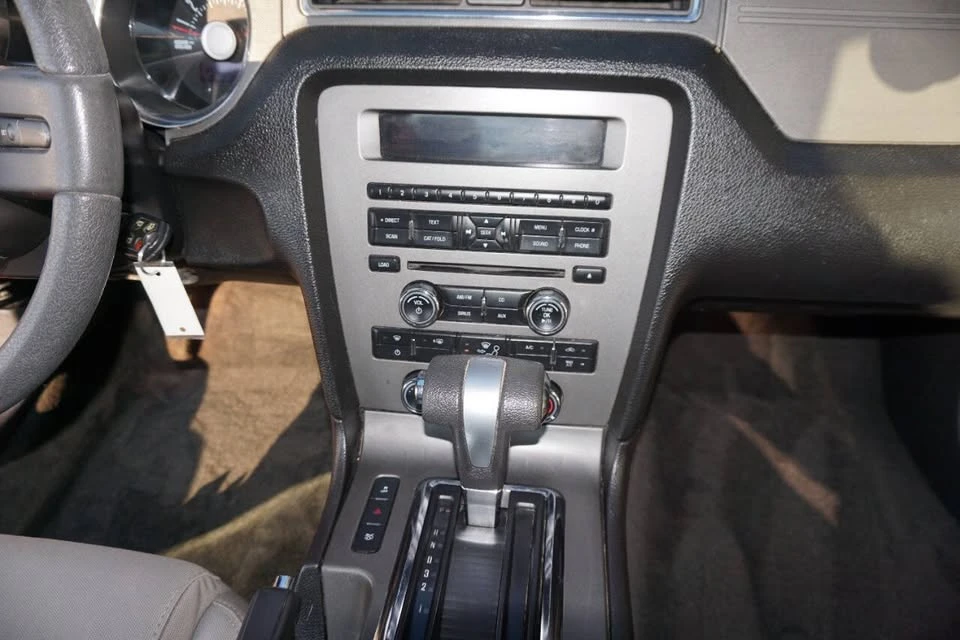 2012 Ford S197 Mustang - Image 16 of 20