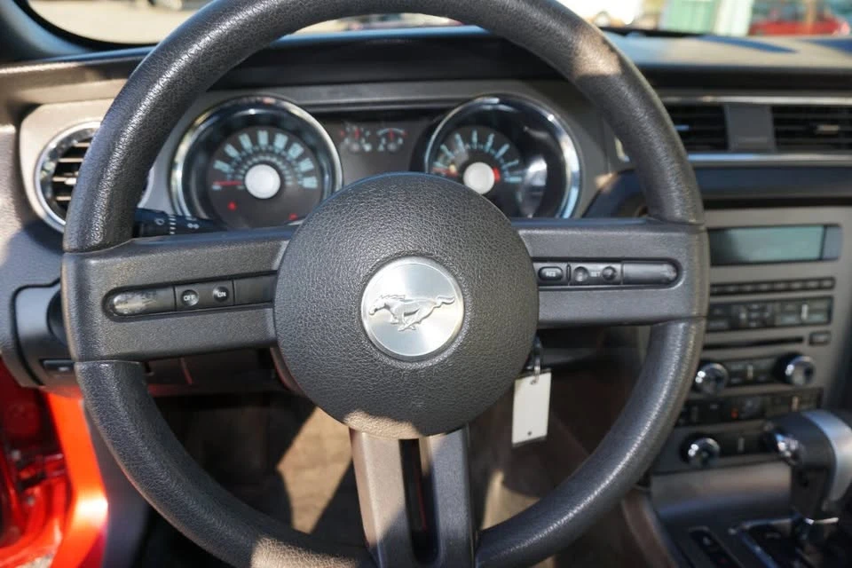 2012 Ford S197 Mustang - Image 15 of 20