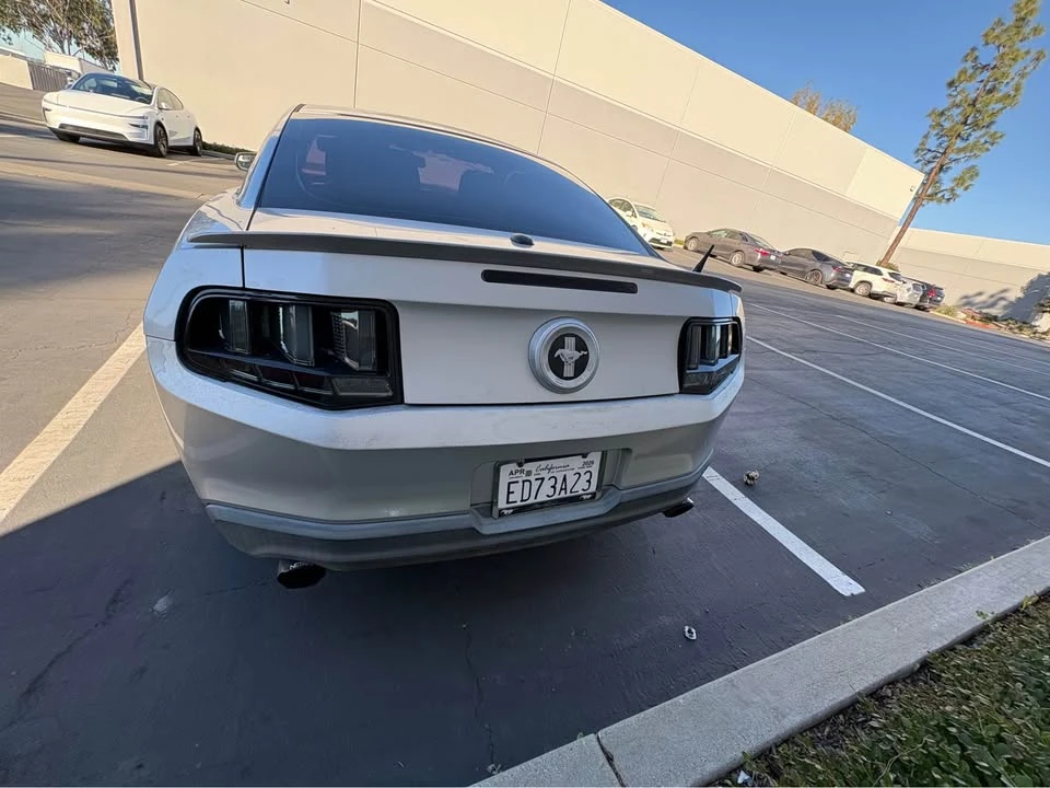2012 Ford S197 Mustang - Image 2 of 11