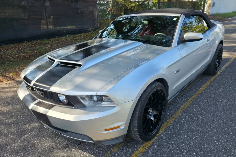 2012 Ford S197 Mustang - Image 2 of 19
