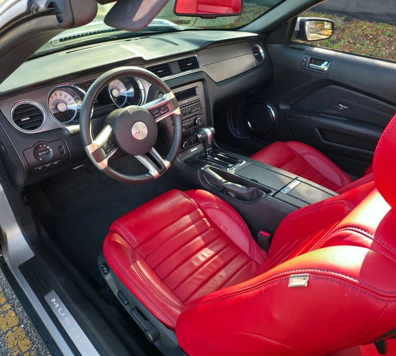 2012 Ford S197 Mustang - Image 14 of 19