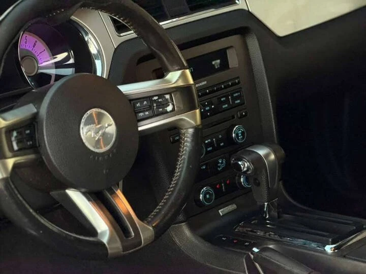 2012 Ford S197 Mustang - Image 10 of 15