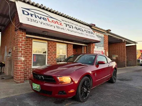 2012 Ford Mustang V6 Premium Coupe