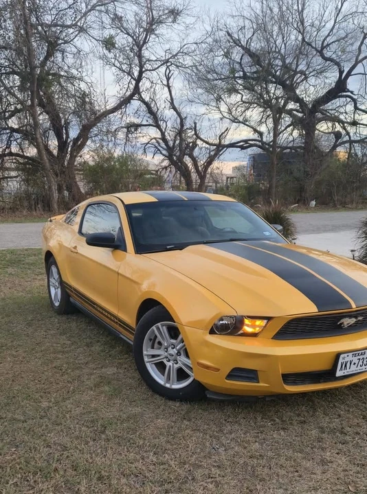 2012 Ford S197 Mustang - Image 3 of 8