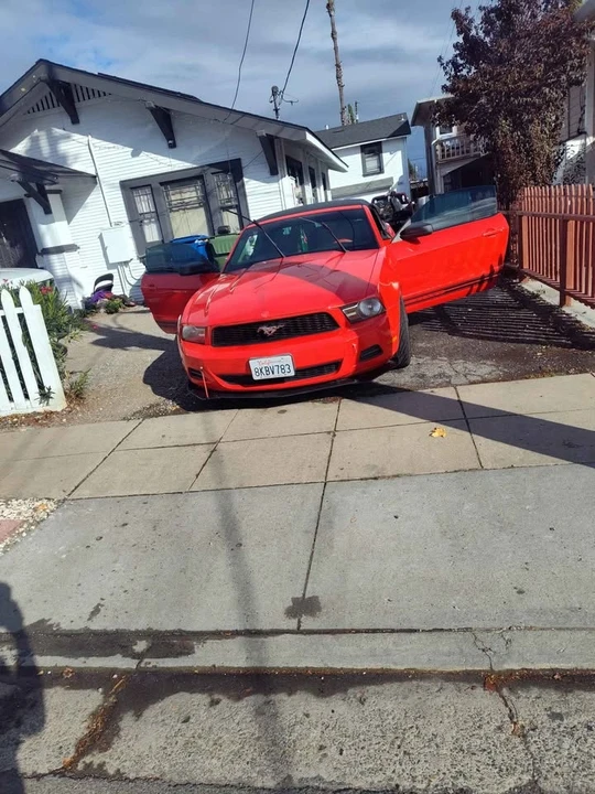 2012 Ford S197 Mustang - Image 4 of 5