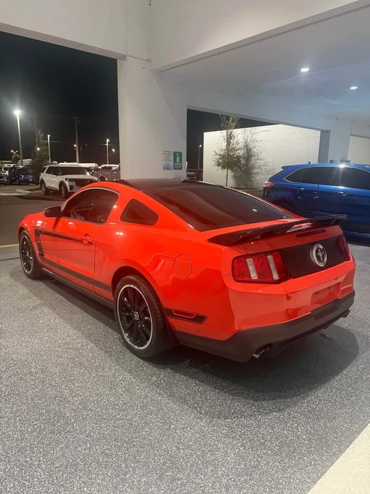 2012 Ford S197 Mustang - Image 2 of 3