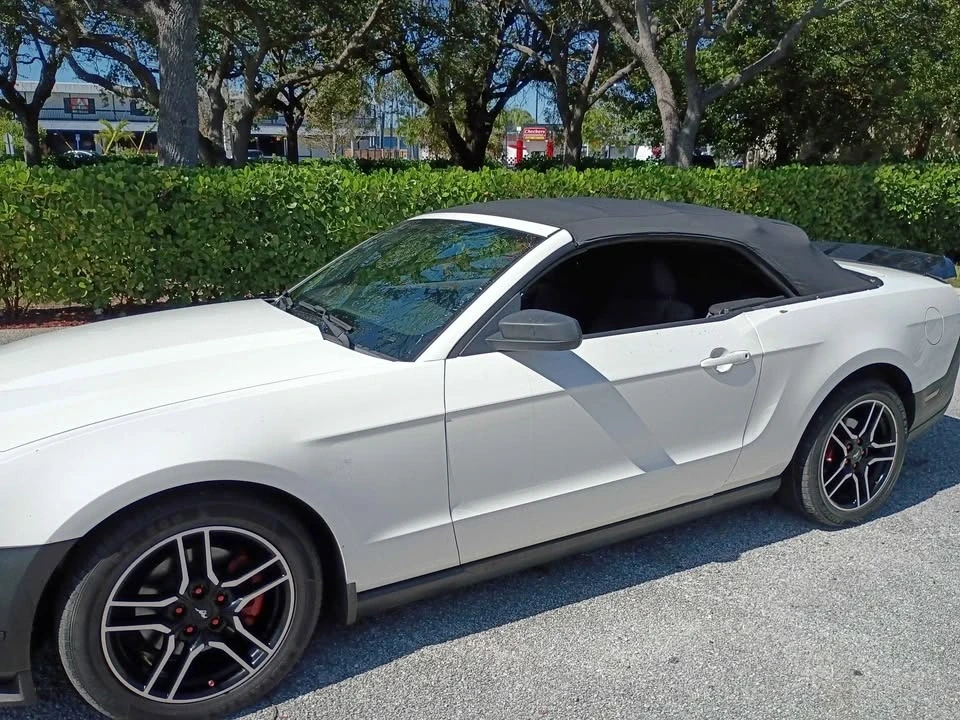 2012 Ford S197 Mustang - Image 13 of 15